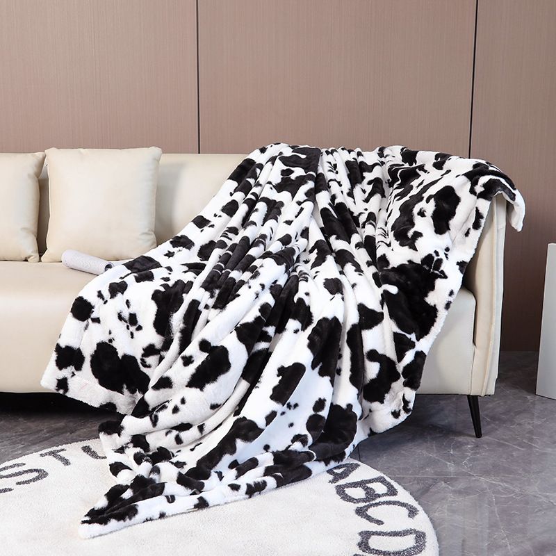 Selimut Flanel Hitam Dan Putih