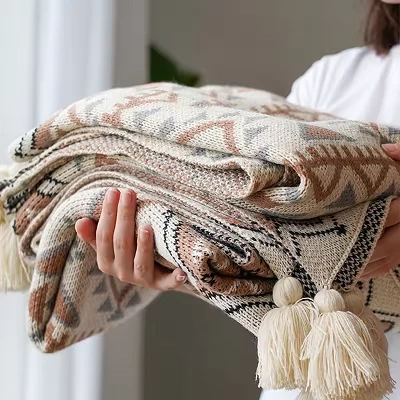 Selimut Tassel Bohemian
