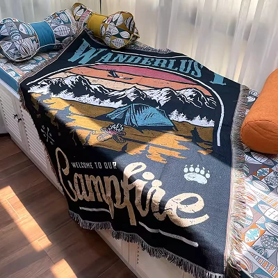 Selimut Tassel Tapestry